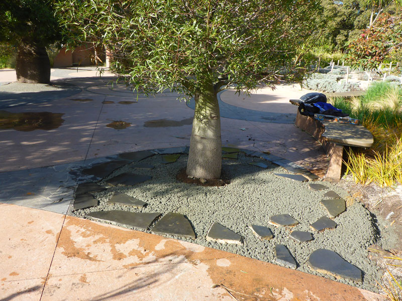 Porous concrete for a base for permeable paving